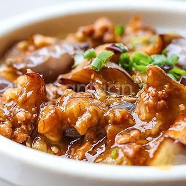 Spicy Chicken with Eggplant on Rice — 魚香茄子雞球飯